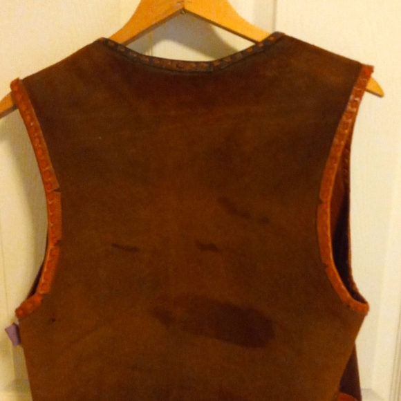LEATHER VEST - Picture 8 of 11